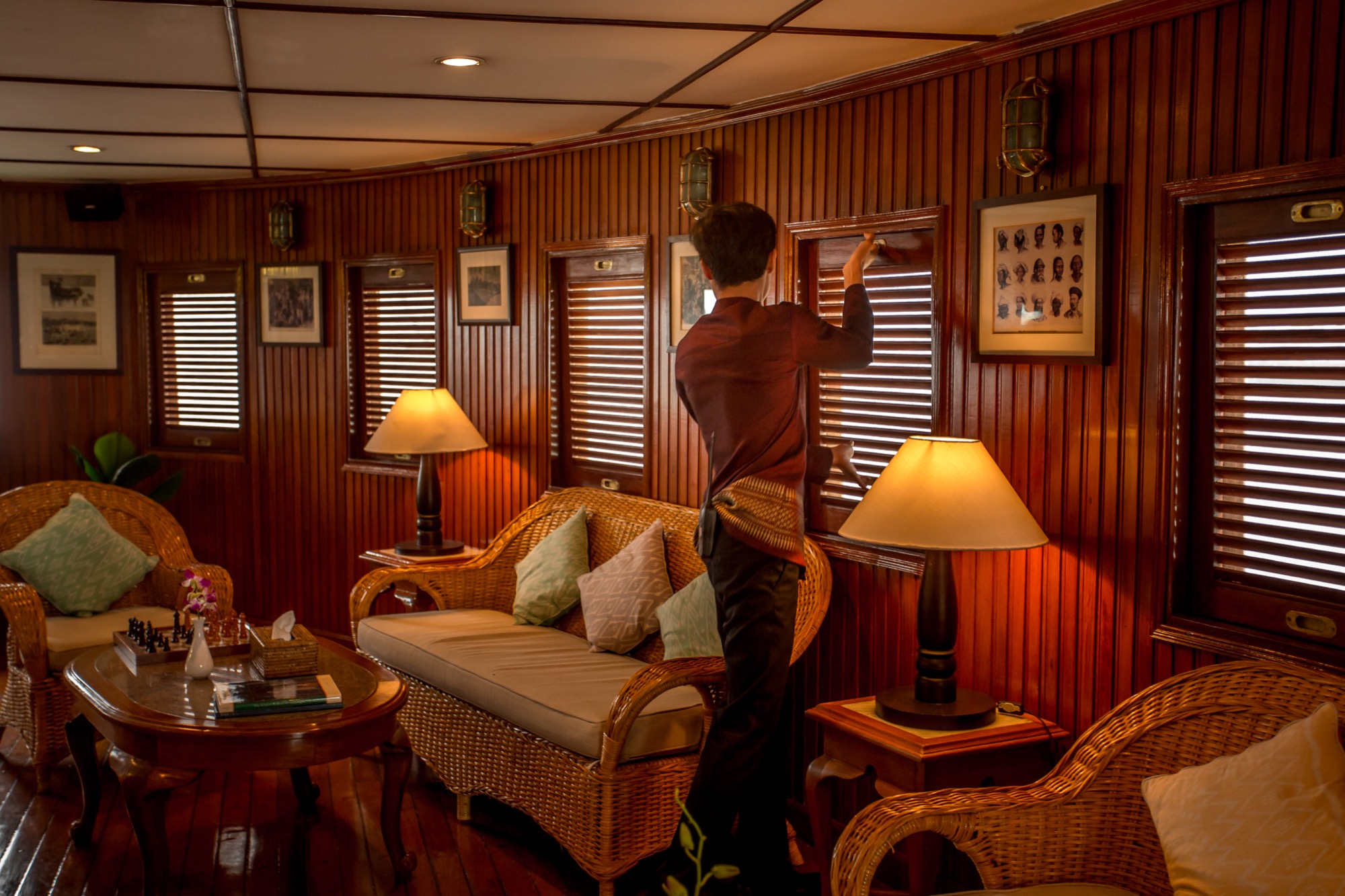 Pandaw RV Mekong Pandaw Saloon 5.jpg